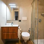 Me Too Exclusive - Interno 7 Bari