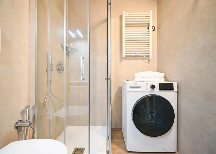 Me Too Exclusive - Interno 7 * Bari